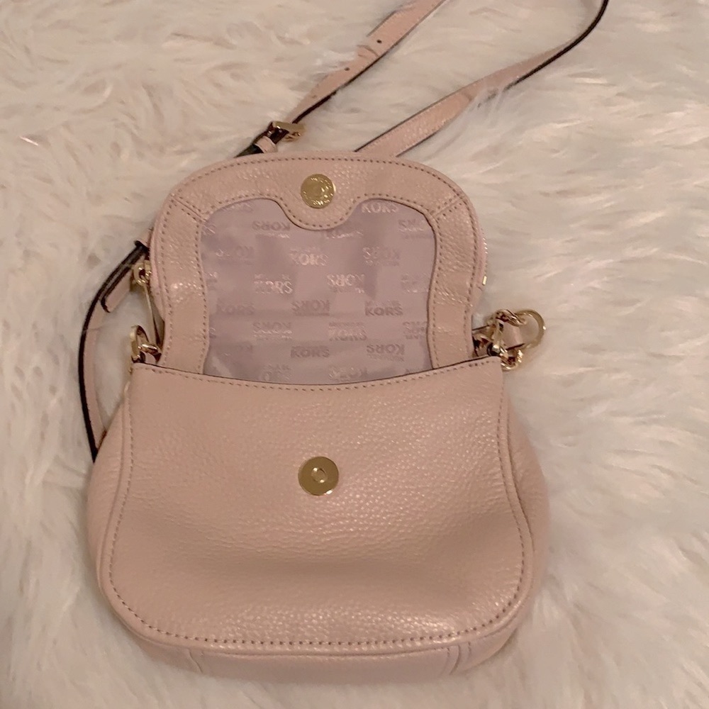 Michael Kors small crossbody - Picture 2 of 10